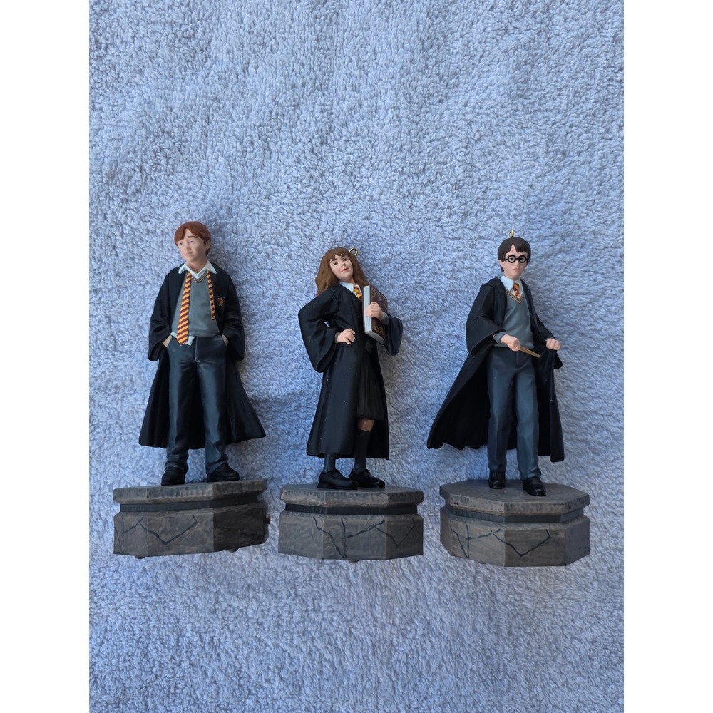 Hallmark Keepsake Storytellers Harry Potter Hermione Ornament 2019 QXI3259 E2 - Picture 3 of 16